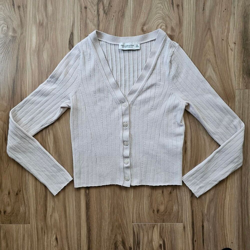 Abercrombie & Fitch cream button up long sleeve cardigan sweater Size XS